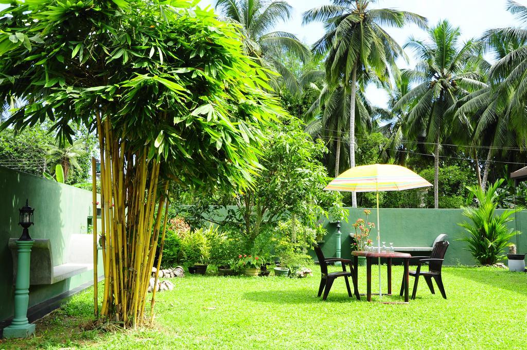 Lumbini Villa Bentota Szoba fotó